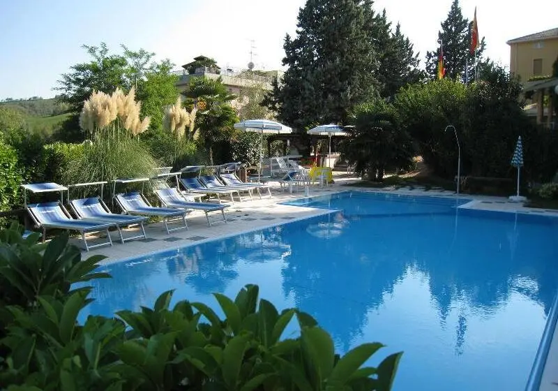 Hotelli Albergo Boomerang