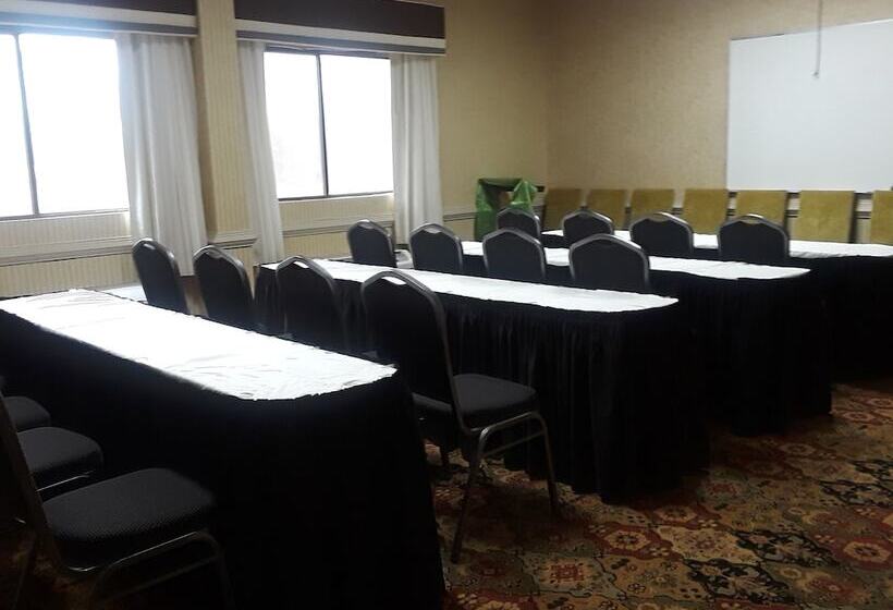 호텔 Baymont By Wyndham Saraland