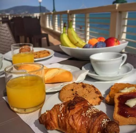 Hotel Brigantino Non Dista