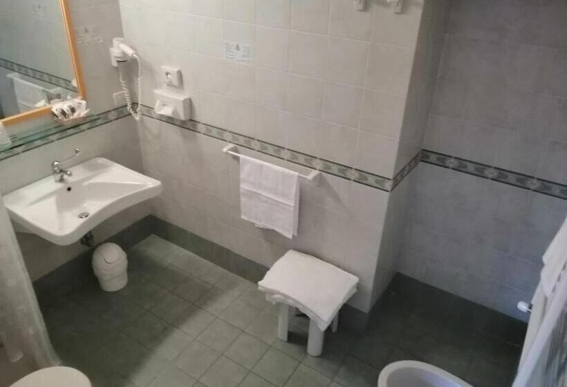 Otel Brigantino Non Dista