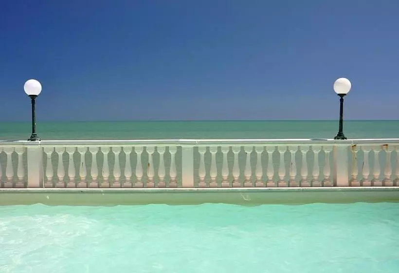 Hotel Brigantino Non Dista