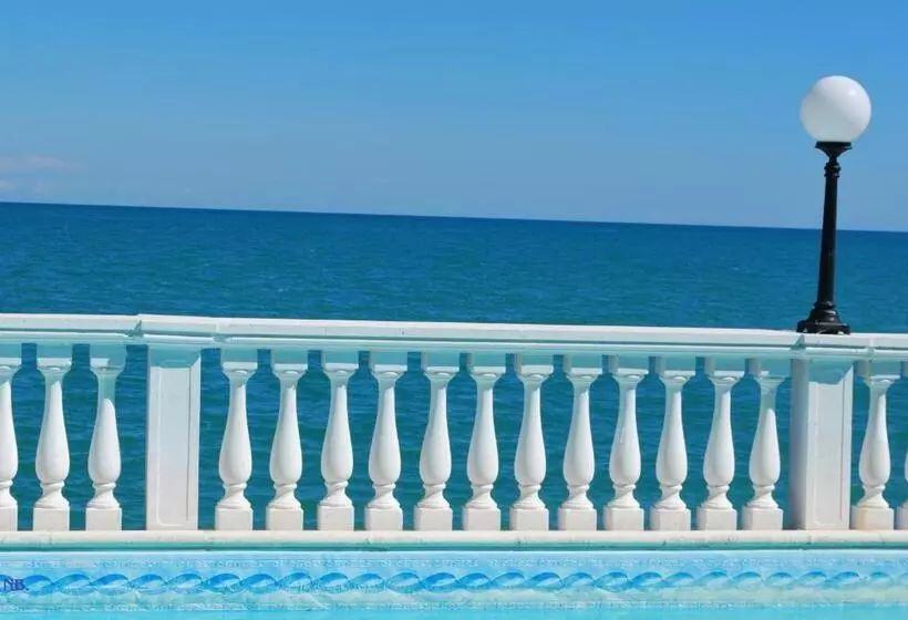 Hotel Brigantino Non Dista