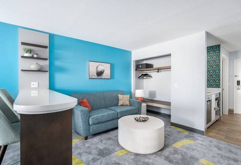 Отель Capt Hirams Resort