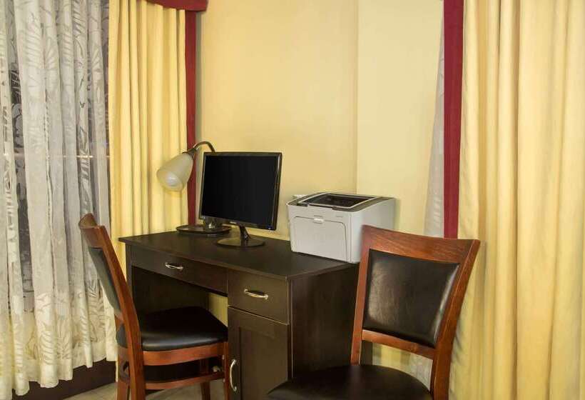 호텔 Days Inn By Wyndham Florida City