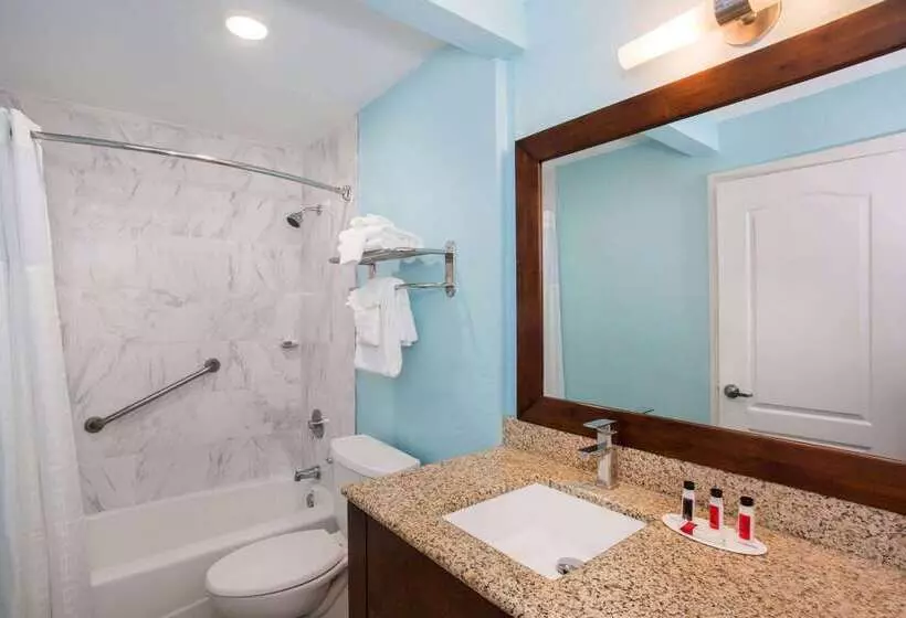 هتل Days Inn By Wyndham Florida City