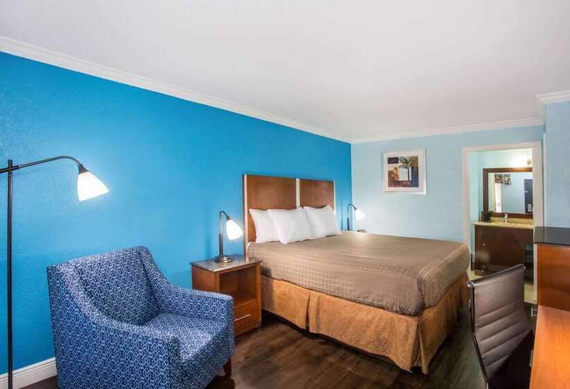 호텔 Days Inn By Wyndham Florida City