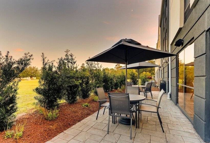 فندق Fairfield Inn & Suites Southport