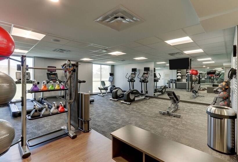 فندق Fairfield Inn & Suites Southport