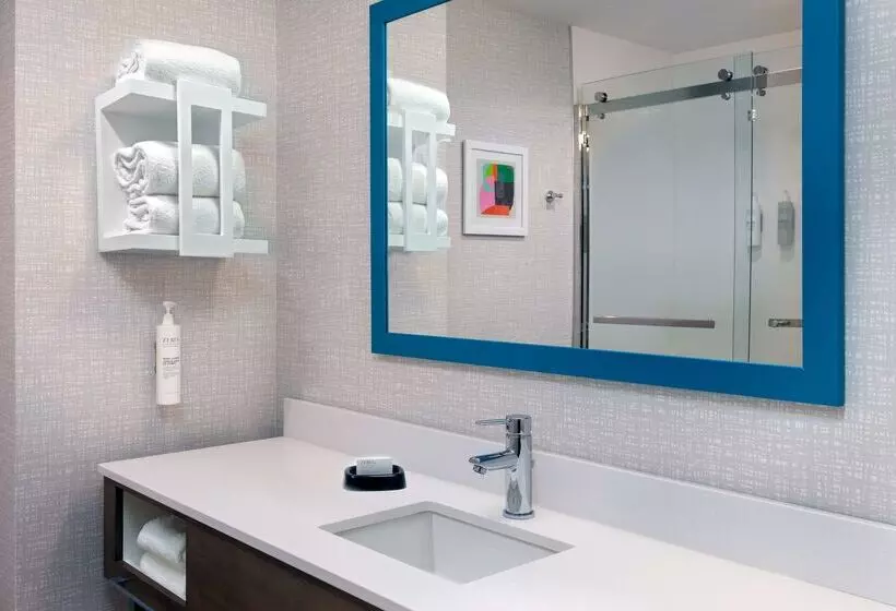 Отель Hampton Inn Boston Bedford Burlington