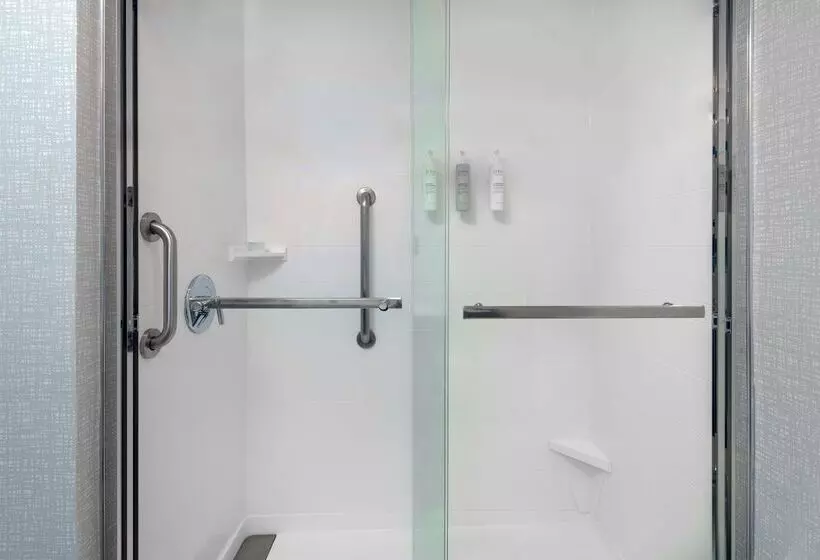 Отель Hampton Inn Boston Bedford Burlington