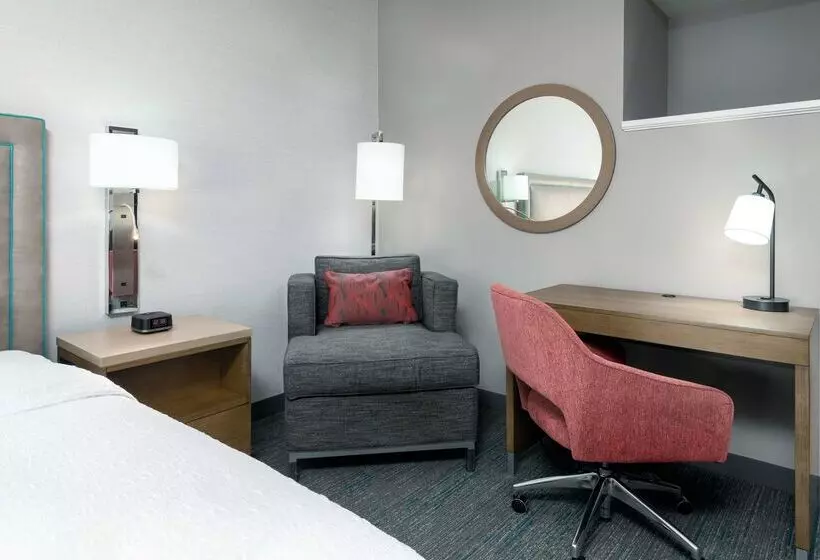 Отель Hampton Inn Boston Bedford Burlington