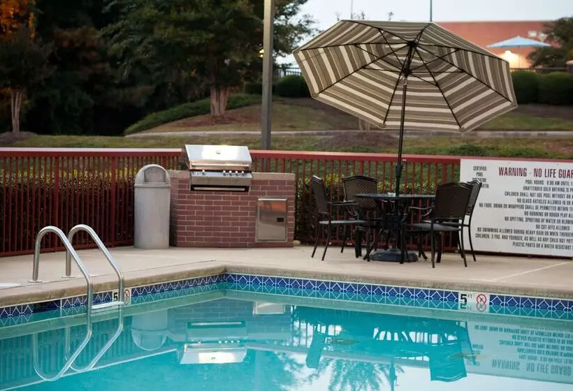 酒店 Hampton Inn Carrollton