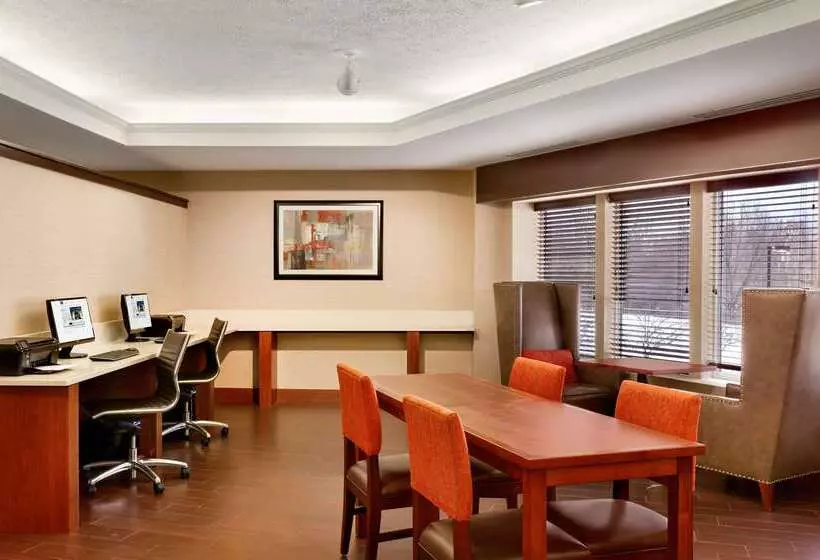 هتل Hampton Inn Colchester