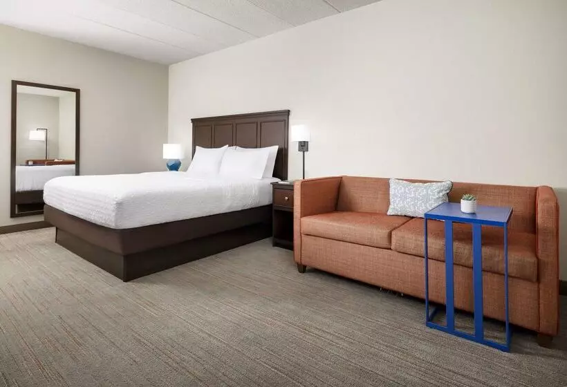 هتل Hampton Inn Columbia