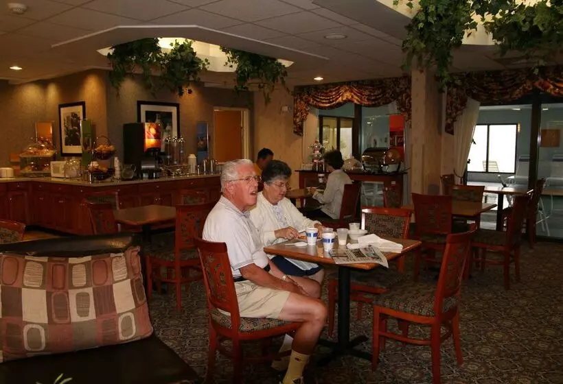 酒店 Hampton Inn Dublin