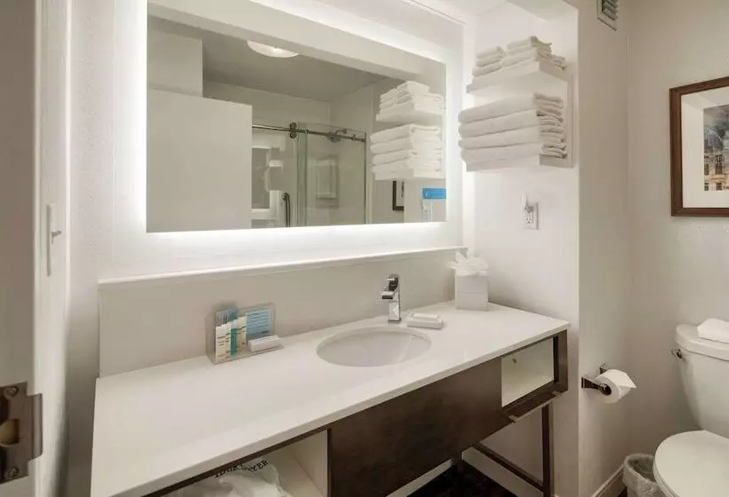 ホテル Hampton Inn Louisvillenortheast