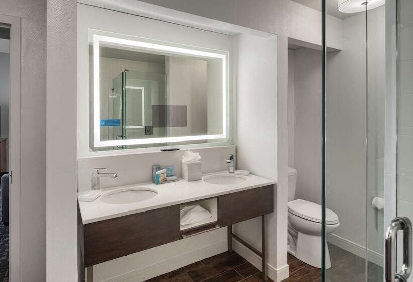 호텔 Hampton Inn Louisvillenortheast