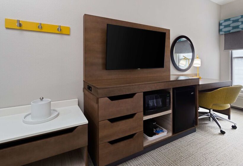 فندق Hampton Inn Perry