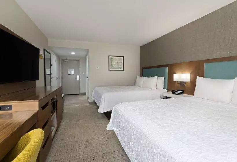 호텔 Hampton Inn Perry