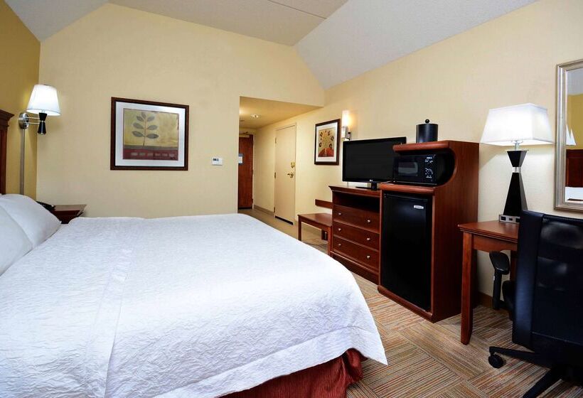 فندق Hampton Inn Raleigh Capital Blvd. North