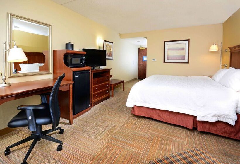 فندق Hampton Inn Raleigh Capital Blvd. North