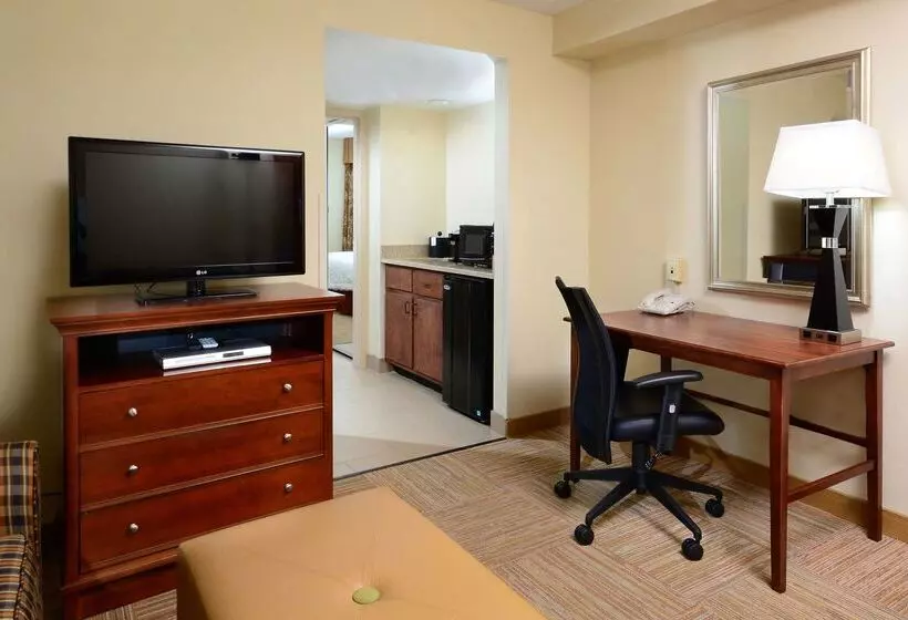 Отель Hampton Inn Raleigh Capital Blvd. North