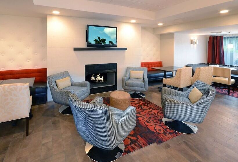 فندق Hampton Inn Raleigh Capital Blvd. North