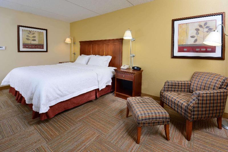 فندق Hampton Inn Raleigh Capital Blvd. North