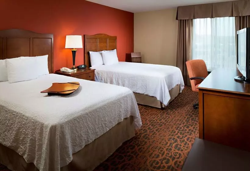هتل Hampton Inn San Diego Del Mar
