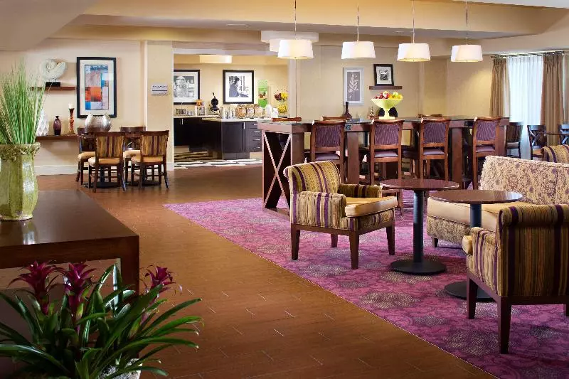 هتل Hampton Inn San Diego Del Mar