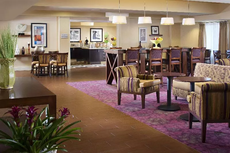 هتل Hampton Inn San Diego Del Mar