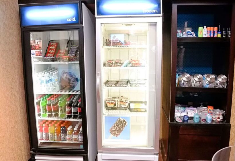 호텔 Hampton Inn & Suites Birminghampelham