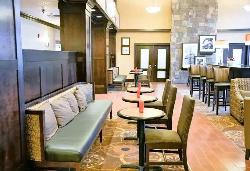 酒店 Hampton Inn & Suites Birminghampelham