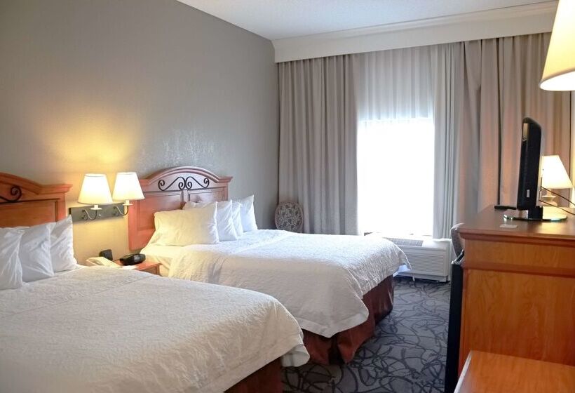 호텔 Hampton Inn & Suites Birminghampelham