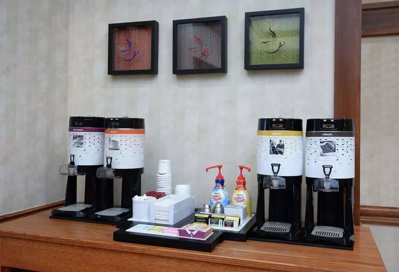 Отель Hampton Inn & Suites Greenville/spartanburg I 85, Sc