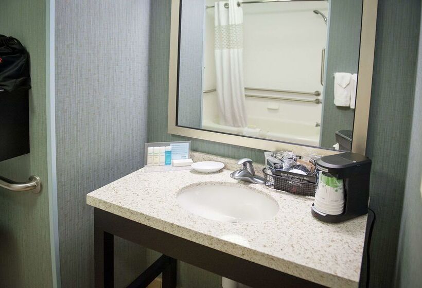 فندق Hampton Inn & Suites St. Petersburg/downtown