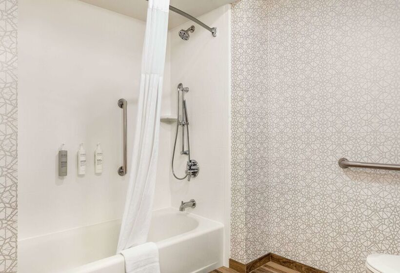 ホテル Hampton Inn & Suites Valparaiso