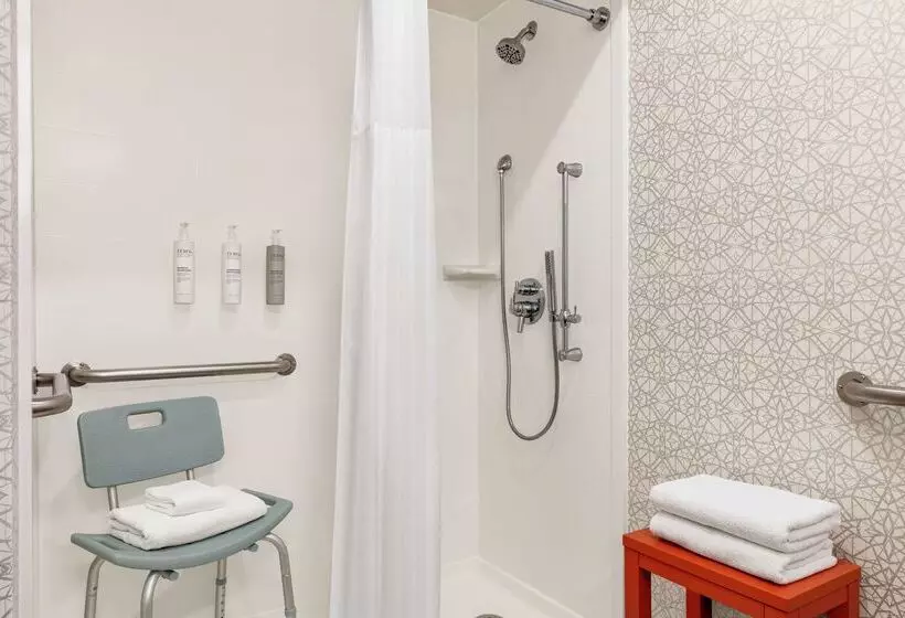 酒店 Hampton Inn & Suites Valparaiso