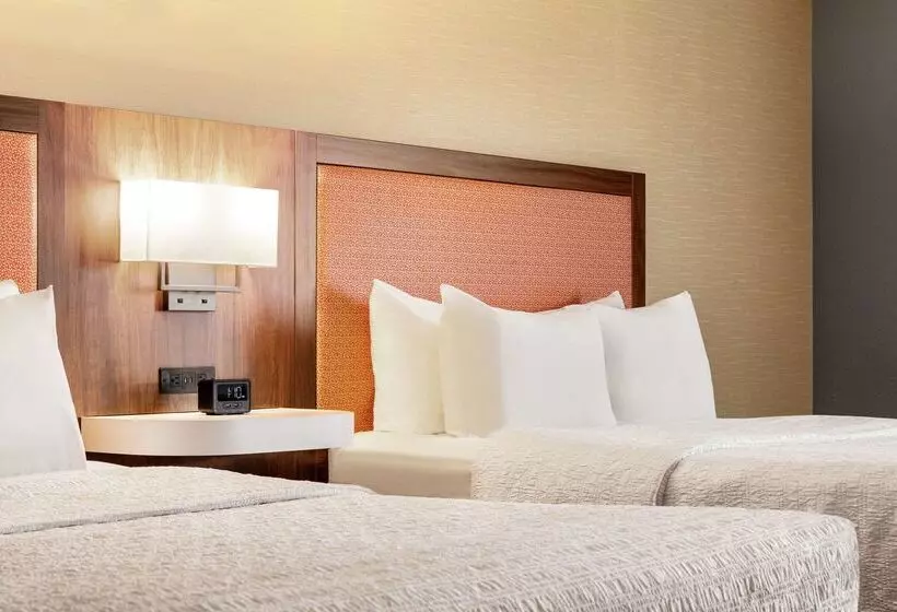 酒店 Hampton Inn & Suites Valparaiso