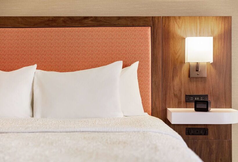 ホテル Hampton Inn & Suites Valparaiso