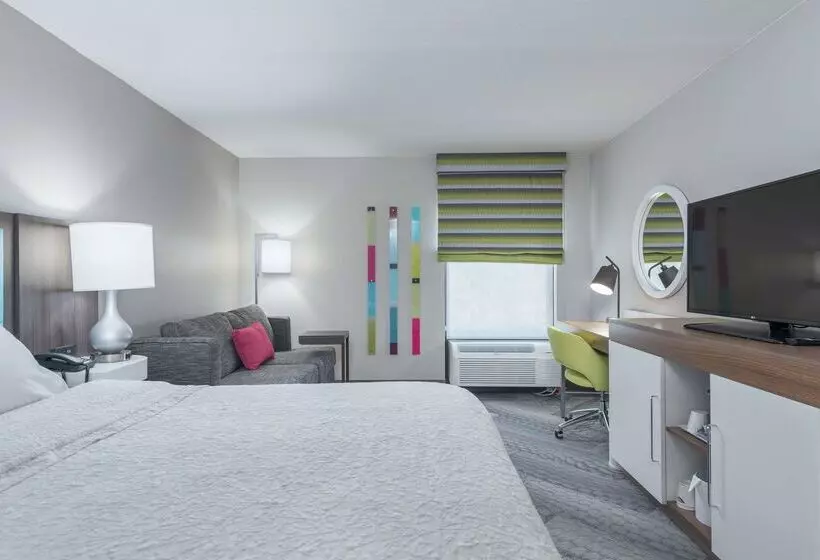 هتل Hampton Inn Tampaveterans Expwy