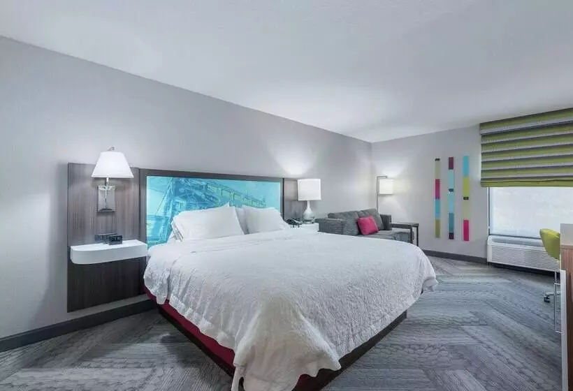 هتل Hampton Inn Tampaveterans Expwy