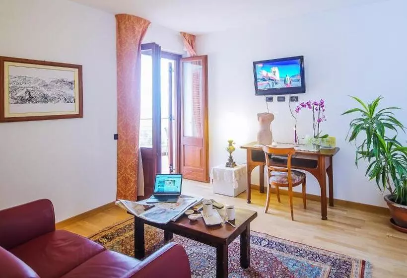 ホテル Il Querceto