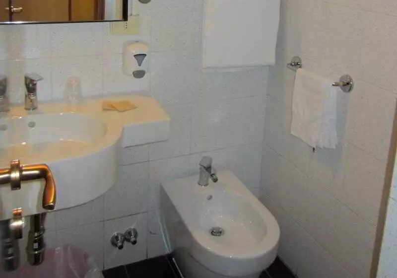 Brooklyn   Ex Hotel Lombardi