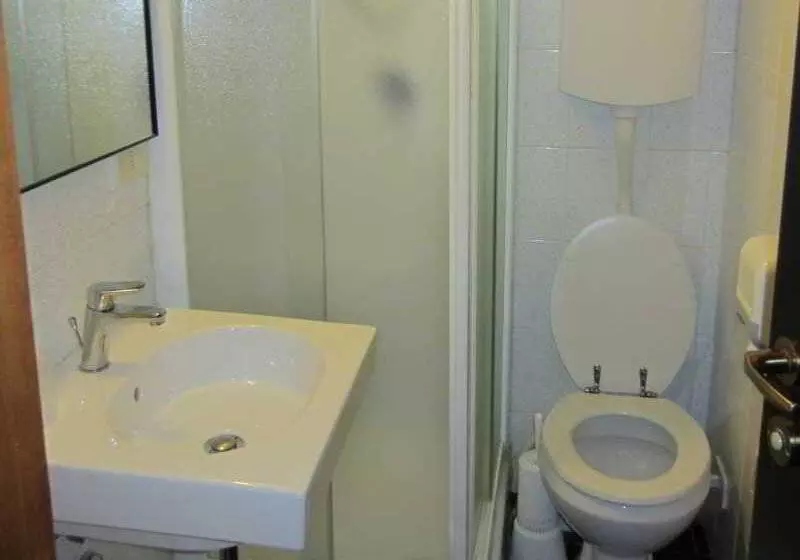 Brooklyn   Ex Hotel Lombardi