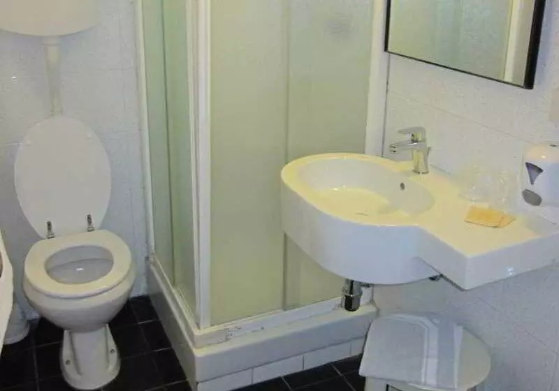 Brooklyn   Ex Hotel Lombardi