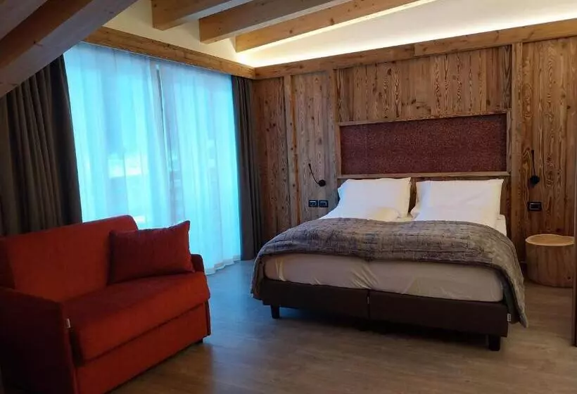 فندق Ortles Dolomiti Walking & Spa