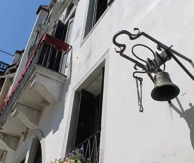 هتل Palazzo Abadessa