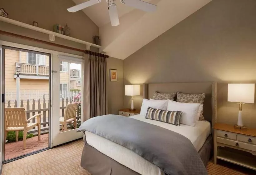 酒店 Pelican Inn & Suites