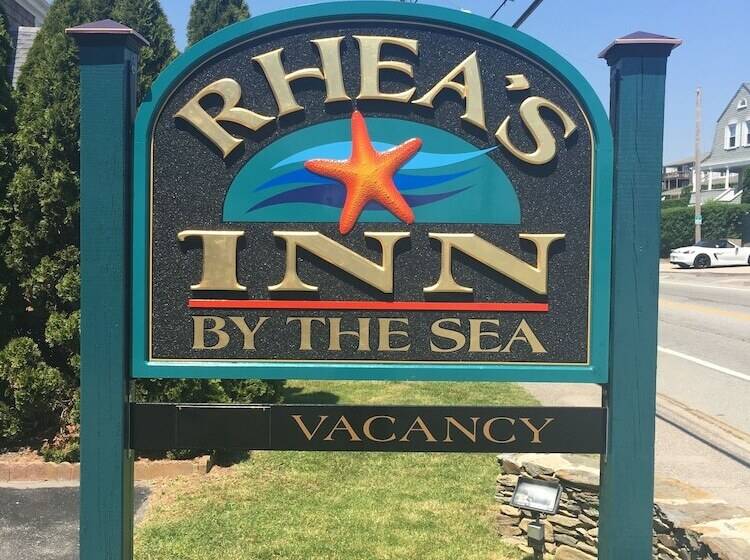 Hotelli Rhea's Inn By The Sea
